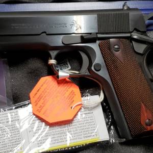 Colt 1911 gov blued O1911C-38 38super