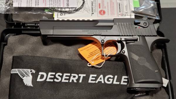 Magnum Research Desert Eagle mk-XIX Black 6" 50a&e DE50