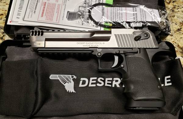 Mag Research Desert Eagle Mk-XIX 6in Bitone 50a&e DE50ASIMB