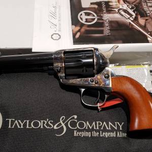 Taylors Uberti 1873 Catt 4.75in Case color 357mag 550893