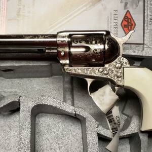 Taylors Pietta 1873 Outlaw legacy 4.75in Engraved-Ivory 357mag 200058