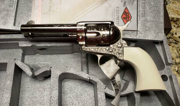 Taylors Pietta 1873 Outlaw legacy 4.75in Engraved-Ivory 357mag 200058