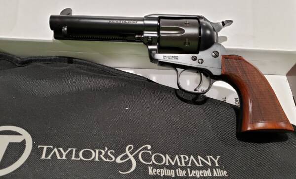 Taylors Uberti Runnin Iron Black rock Tuned 4.75n 550885DE 45lc