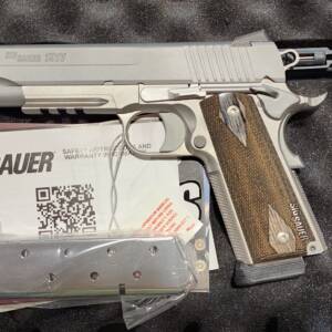 Sig 1911 tactical 5in SS 1911R-45-SSS-CA 45acp