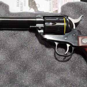 Ruger Vaquero 5.5" blued 5101 45lc
