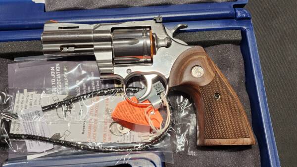 Colt Python 3in FACTORY BLEM 357mag