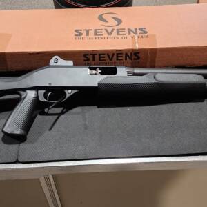 Stevens 320 Security ghost ring18.5in black 12ga 13495