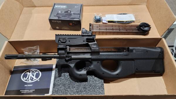 FN PS90 Standard 16in black 2mags & Red Dot bundle 101651 5.7x28