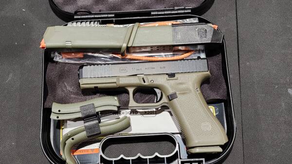 Glock 17 gen5 Battlefield Green PA175S203BFG 9mm