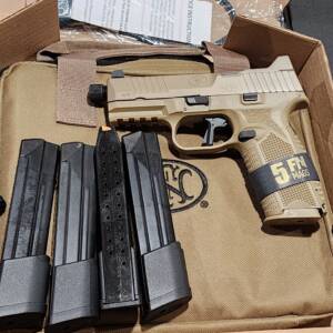 FN 509T Tactical FDE 4.5in Threaded 5mags bundle 101651 9mm