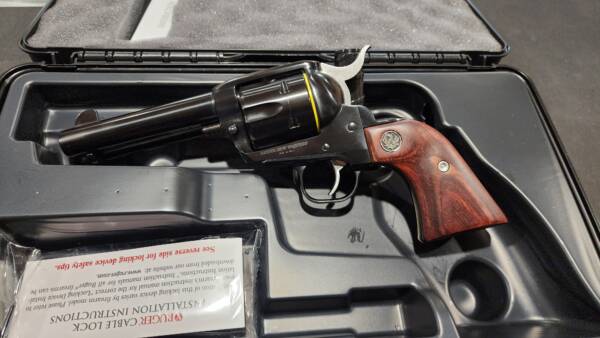 Ruger Vaquero Blue 4.62in 5102 45lc